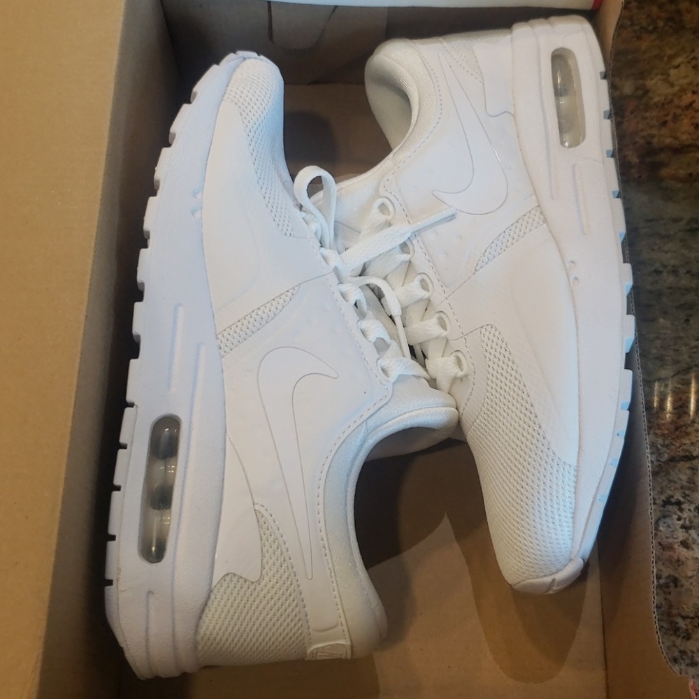 Nike Air Max Zero Essential GS